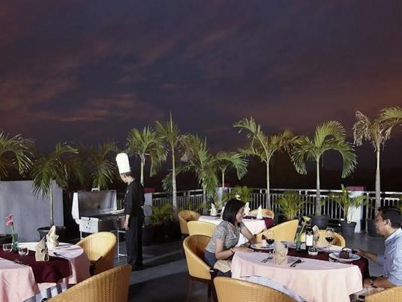 Sahati Hotel Jacarta Exterior foto